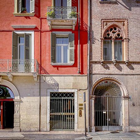 Tra Piazza Erbe E Piazza Bra Raffinata Maison Hotell Verona Exteriör bild