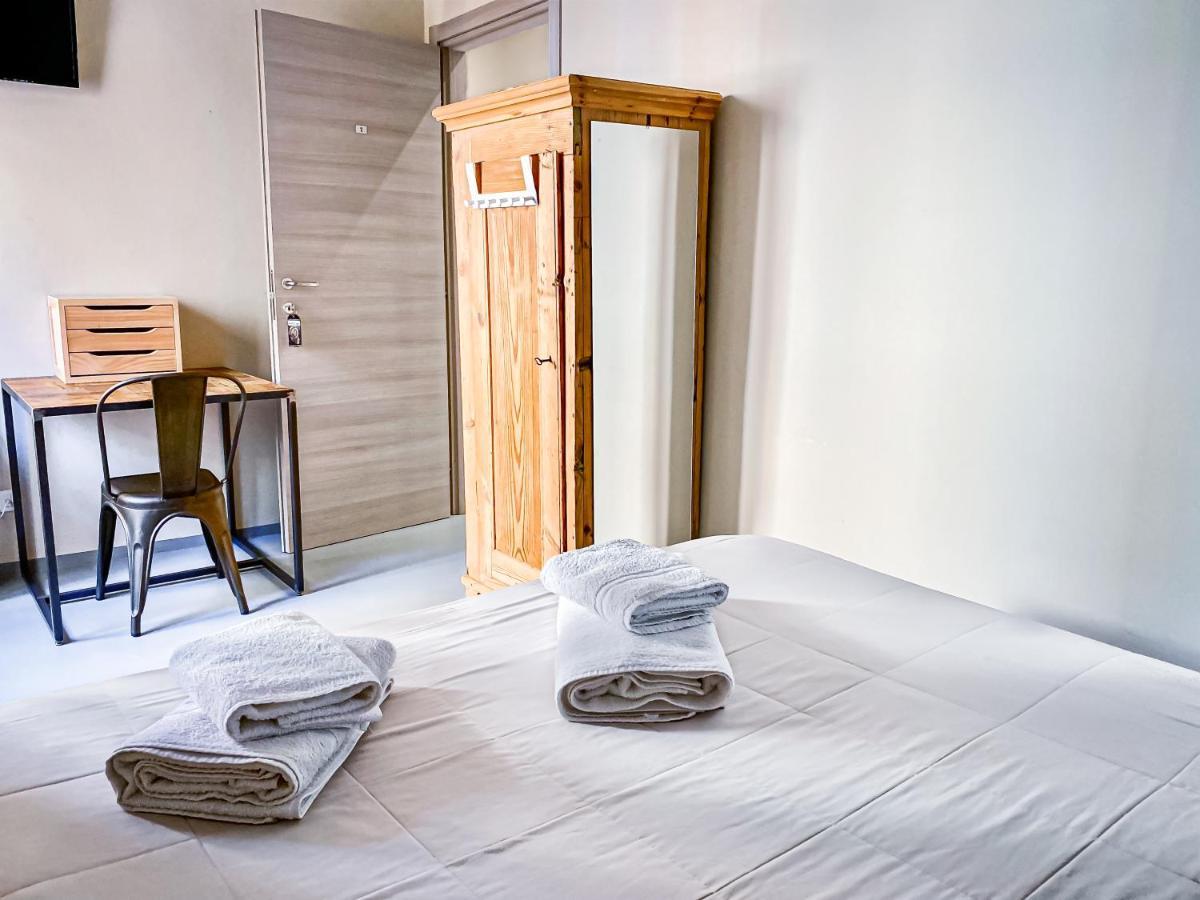 Tra Piazza Erbe E Piazza Bra Raffinata Maison Hotell Verona Exteriör bild